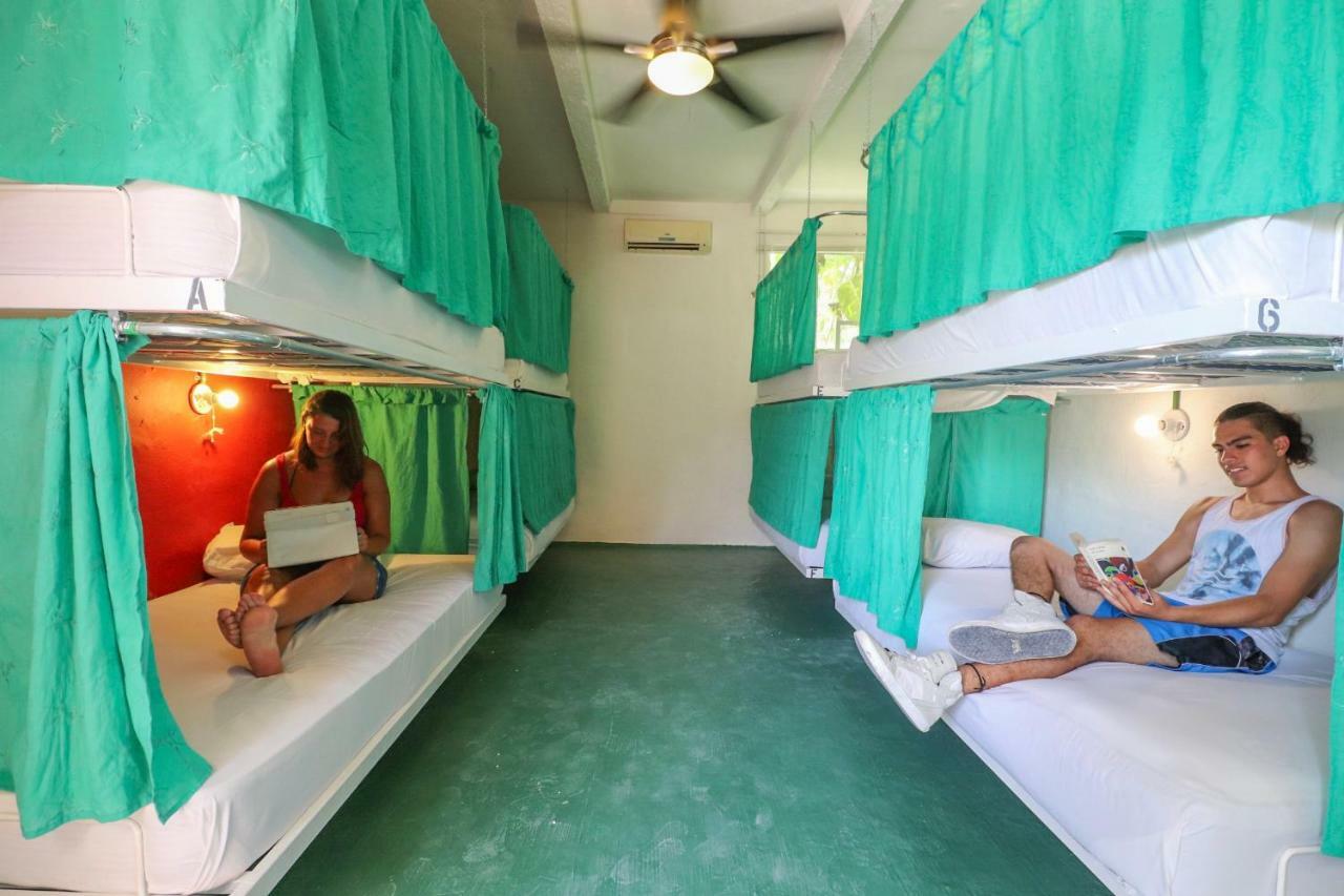 Wabi Hostel 普拉亚卡门 外观 照片